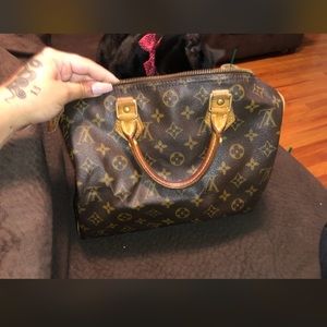 Authentic speedy 30 Louis Vuitton Bag